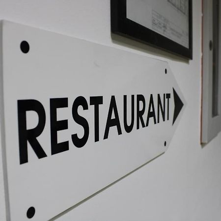 Ikan Registon Hotel Samarkand Bagian luar foto