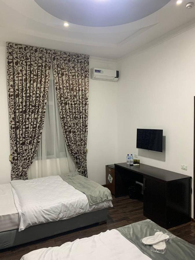 Ikan Registon Hotel Samarkand Bagian luar foto