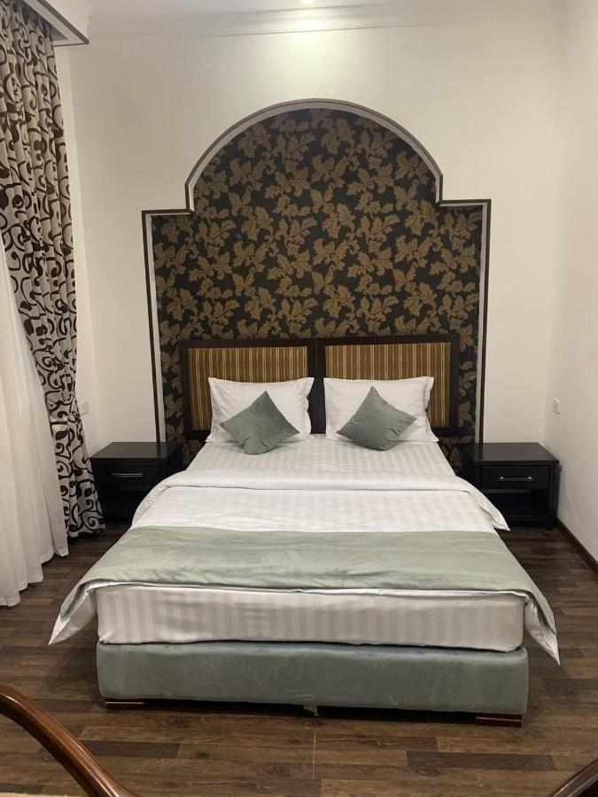 Ikan Registon Hotel Samarkand Bagian luar foto