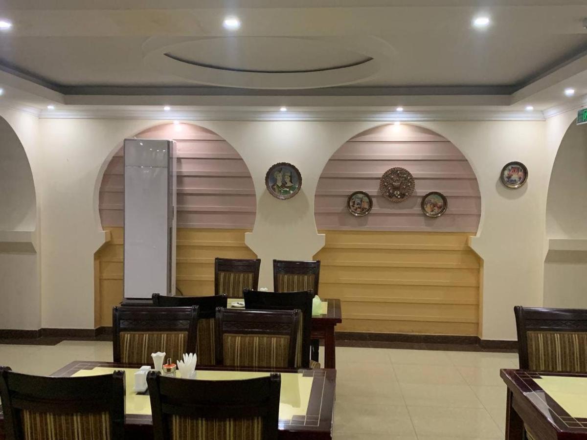 Ikan Registon Hotel Samarkand Bagian luar foto