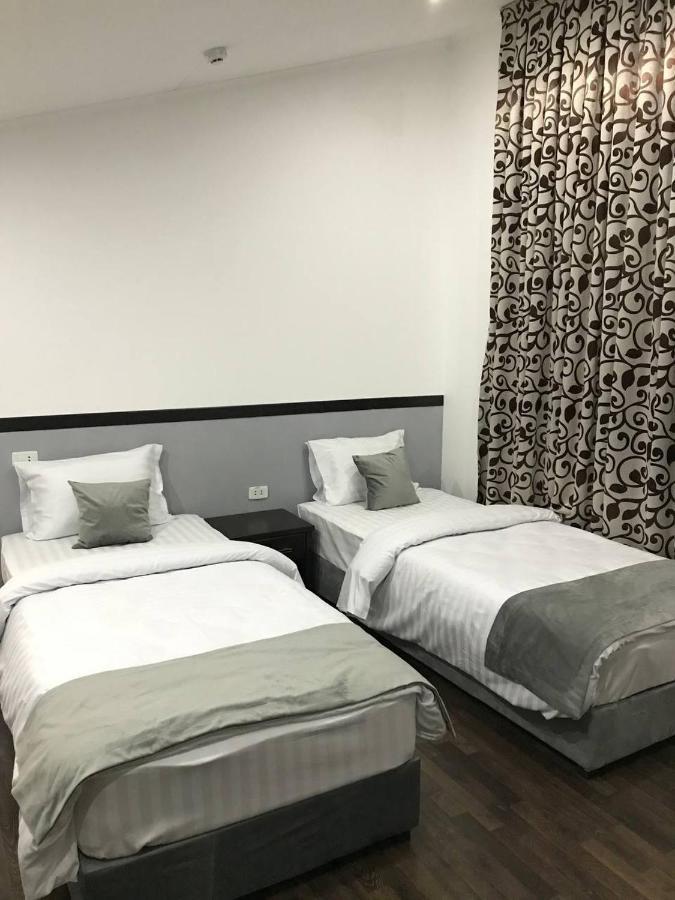 Ikan Registon Hotel Samarkand Bagian luar foto